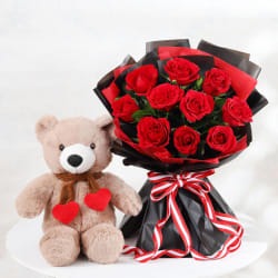 Teddy And Roses